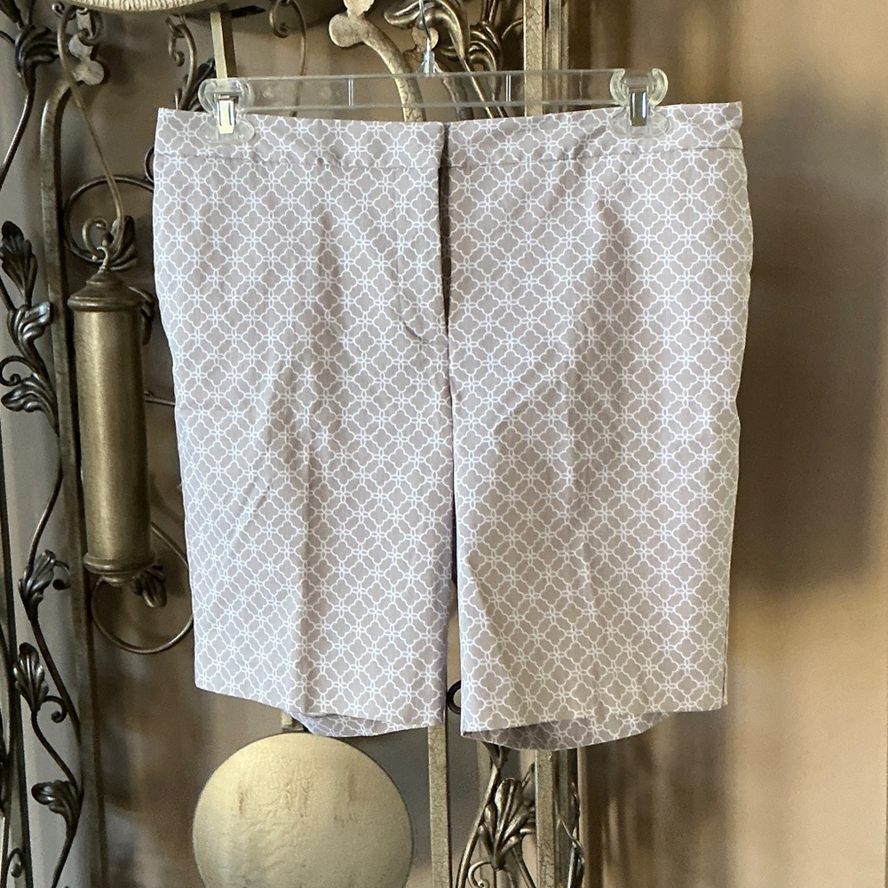 Mario Serrani Light Gray Patterned Women's Shorts